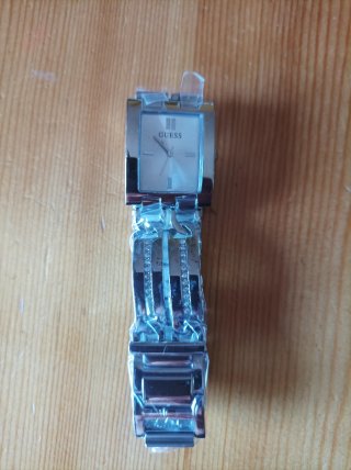 Reloj Guess Mujer Plateado