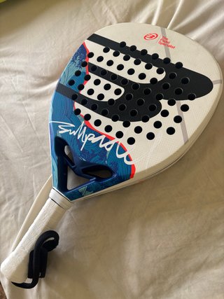 Pala de pádel Bullpadel Ionic