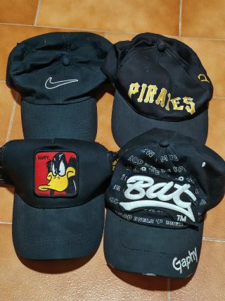Gorras Negras.
