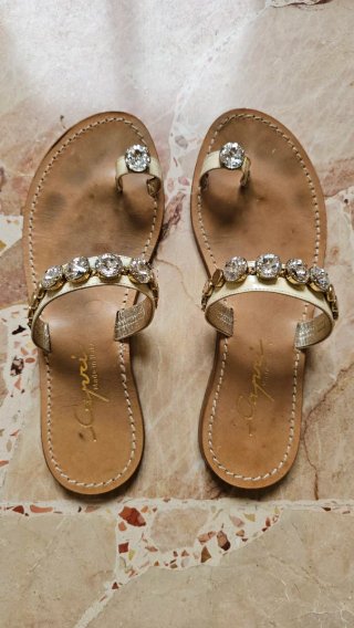 Sandali Positano beige con strass, taglia 38