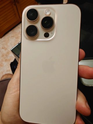 iPhone 16 Pro