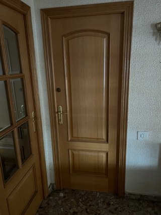 10 Puertas de madera con cristal y lisas