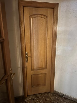 10 Puertas de madera con cristal y lisas