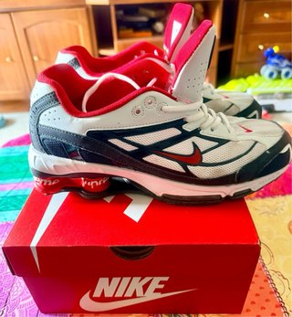 Nike Supreme Talla 43 en su caja,en buen estado
