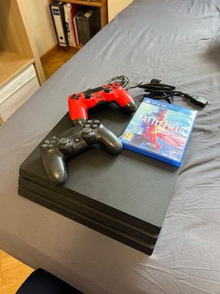PS4 Pro 1TB + 2 mandos + Battlefield V
