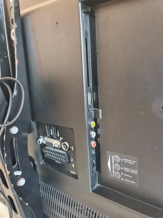 Televisão TV LED Kunft 32" Hdmi Usb com Suporte