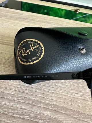 Gafas de sol Ray-Ban Clubmaster negras
