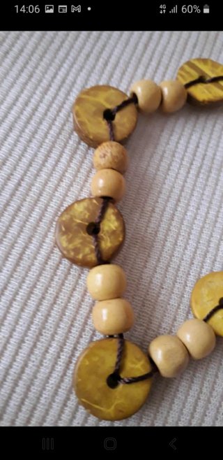Collana lunga in legno