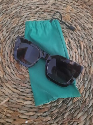 Gafas de sol Ale-hop negras y marrones