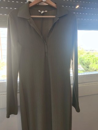 Vestido Verde de Manga Larga