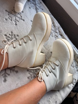 Botines Blancos con Tacón