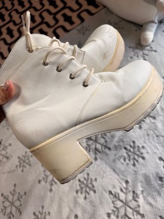 Botines Blancos con Tacón