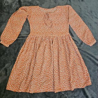 Vestido de manga larga con estampado floral