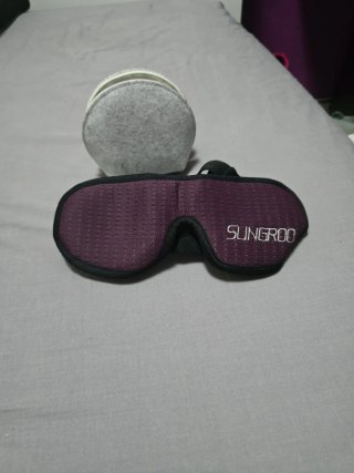 Antifaz para dormir SUNGROO con estuche