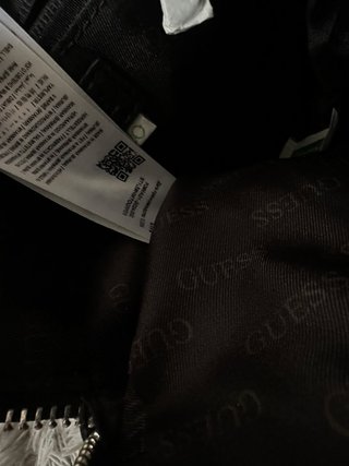 Bandolera Guess Negra