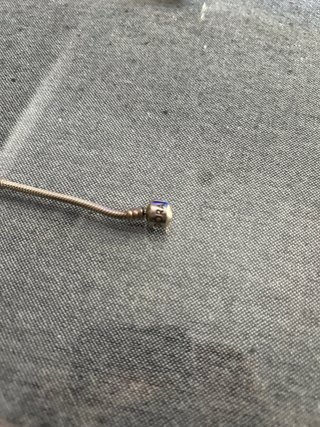 Pulsera Pandora con charm morado