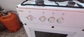 Cocina de Gas Butano con Horno Lynx