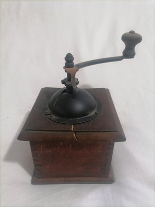 Molinillo de café manual antiguo ELMA