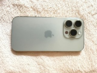 iPhone 16 Pro gris
