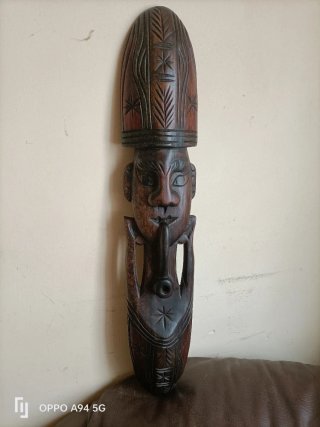 Máscara Decorativa de Madera Tallada