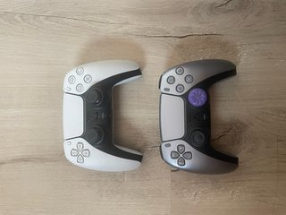 PlayStation 5 (PS5) con caja