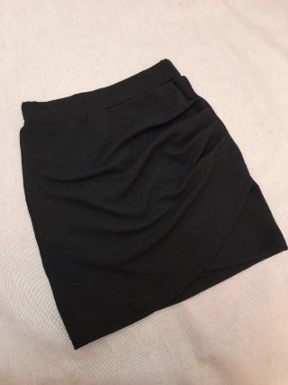 Mini falda negra Shein Talla S