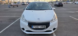 Peugeot 208 2013