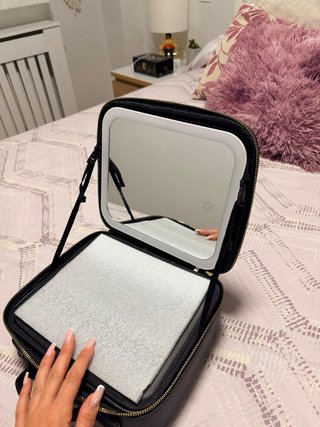 Neceser rígido viaje con espejo y luz