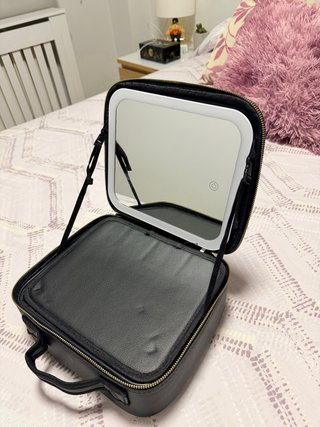 Neceser rígido viaje con espejo y luz