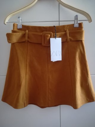 Falda Zara color mostaza talla S