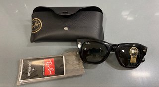 Gafas de sol Ray-Ban negras