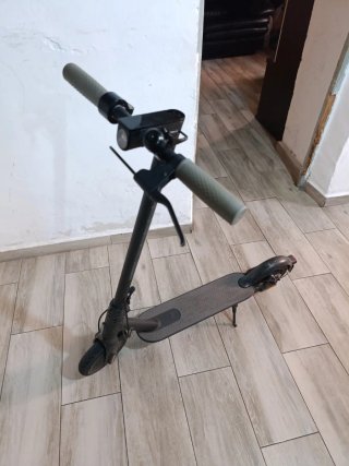 Patinete Eléctrico Xiaomi Redmi S1