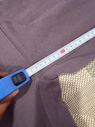 sudadera zara morada con detalle bordado