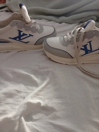 Zapatos Louis Vuitton Blancos y Azules