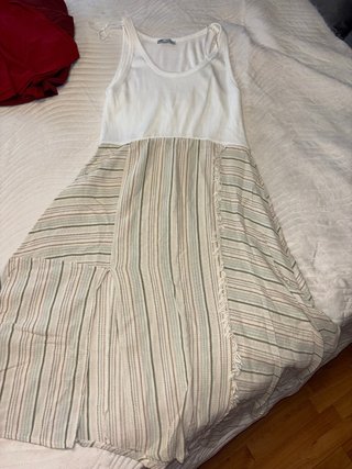 Vestido Zara Blanco con Falda Estampada