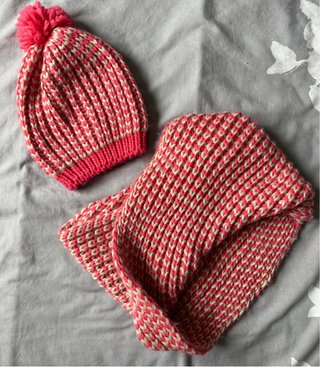 Conjunto de Gorro con Pompón y Bufanda