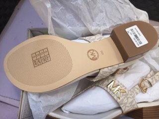 Zapatos Michael Kors Beige Talla 40