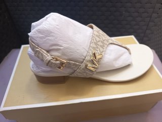Zapatos Michael Kors Beige Talla 40