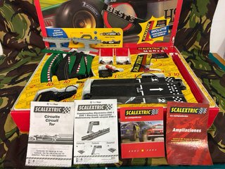 Circuitos Scalextric F-1 y Monza en caja.