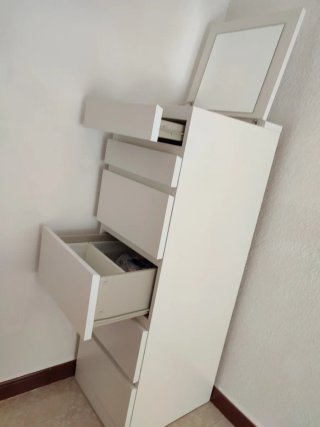 Cómoda Ikea MALM 6 cajones blanca con espejo