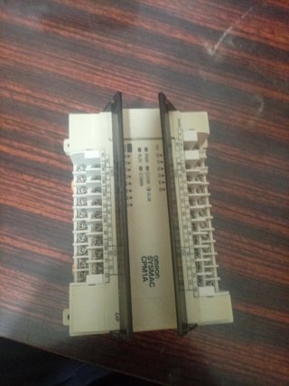 Autómata Programable Omron CPM1A-30CDR-D