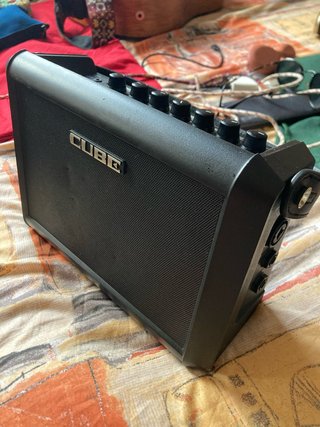 Ampli Portátil Roland Cube Street Mini +piedemicro