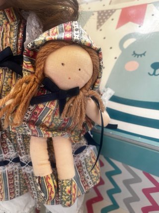 Muñeca de Porcelana con Muñeca de Trapo