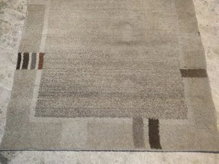 Alfombra 170x120 cm beige y marrón – Muy buen esta