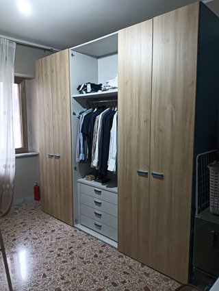 Armadio in legno