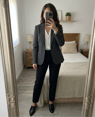 Americana de Zara Talla 40 Negra puntos blancos