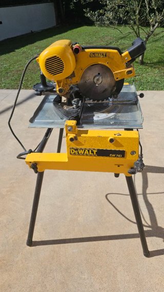Sierra Combinada DeWalt DW 743