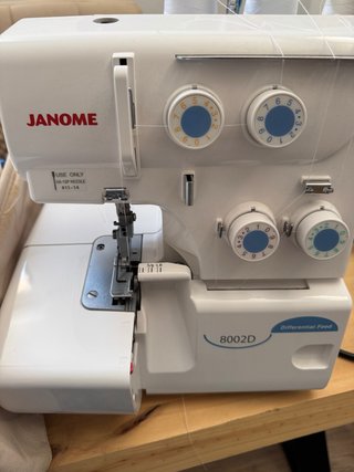 Remalladora Janome 8002D