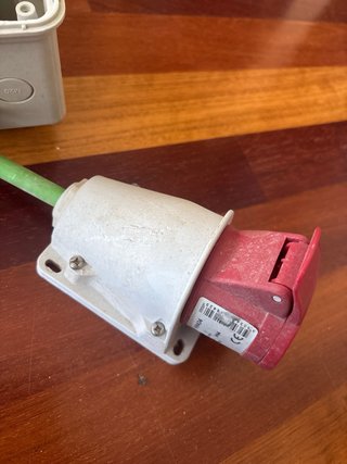 Interruptor Motor Schneider con Enchufe