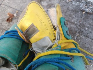 Botas de Montaña Aqua/Amarillo Talla 42